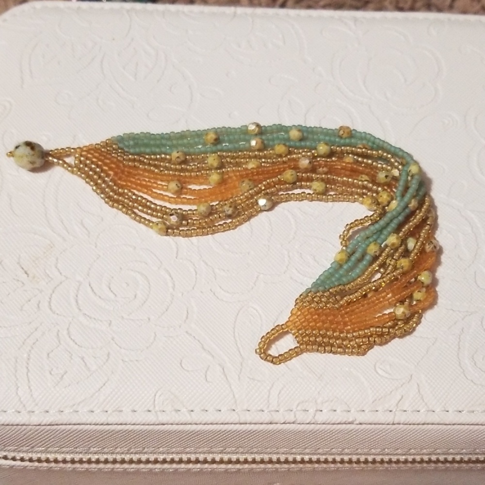 Beaded bracelet